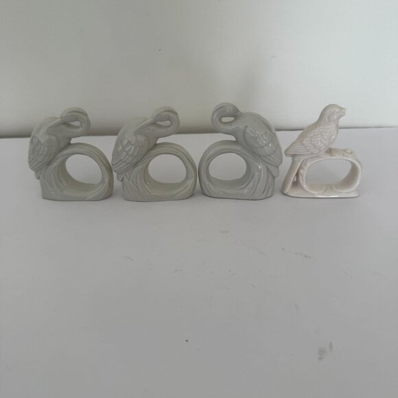 Vintage Ceramic Bird Napkin Rings White Finish Set Of 4 - Picture 3 of 4